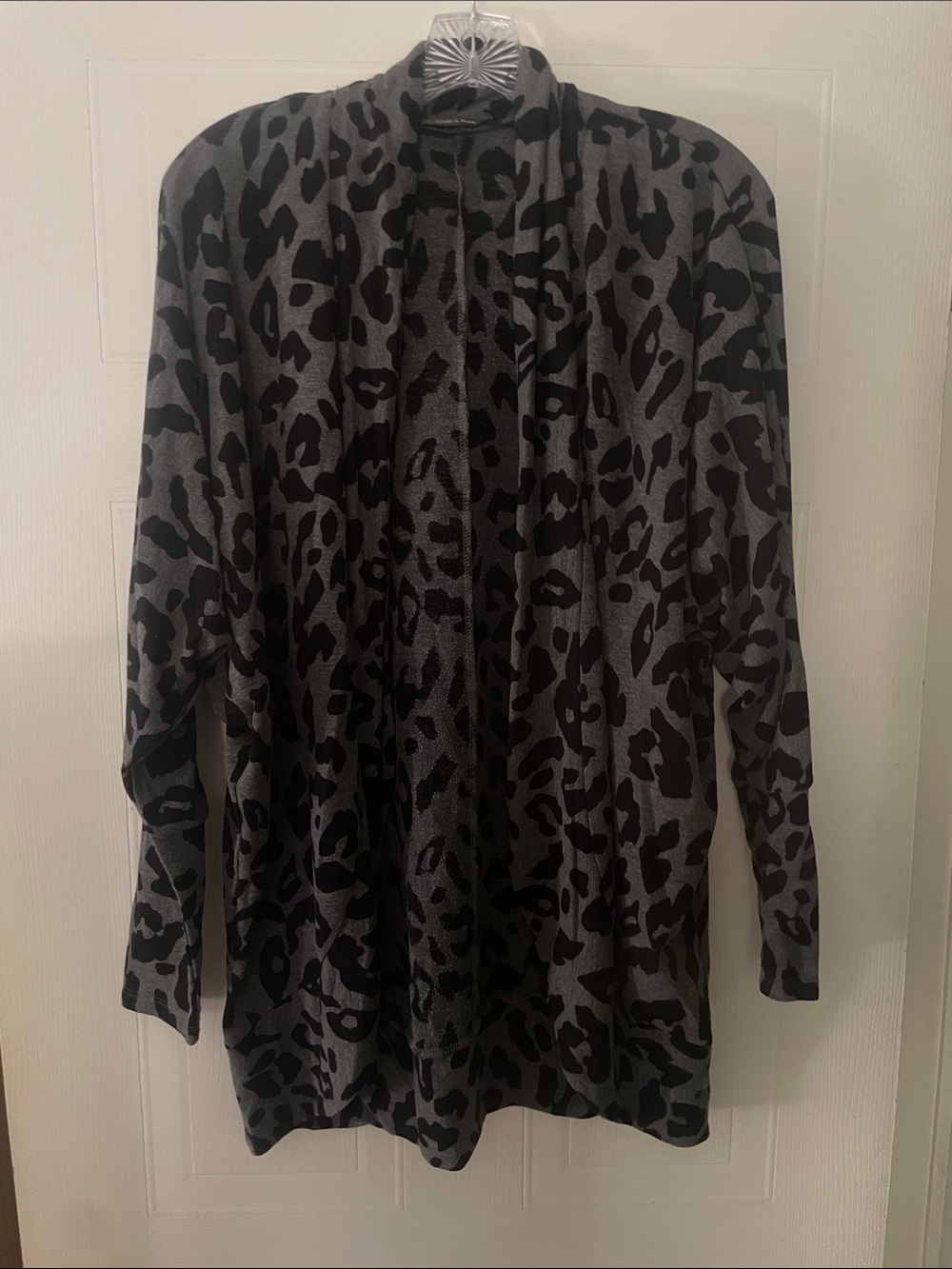 Doe & Rae Gray and Black Leopard-Print Open Cardigan